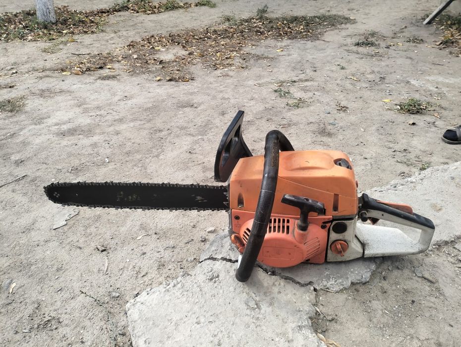 Продается бензопила