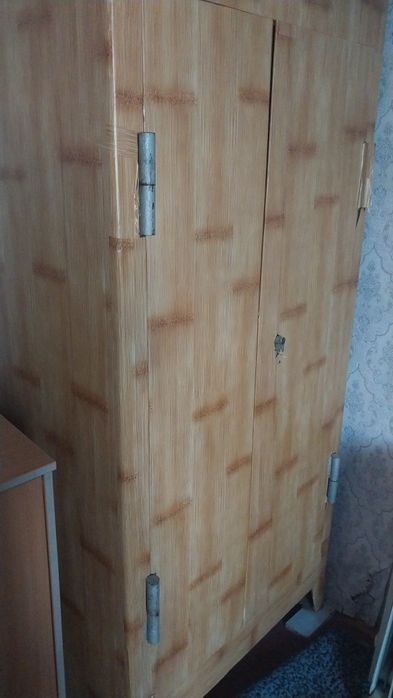 Продам  сейф двухдверный