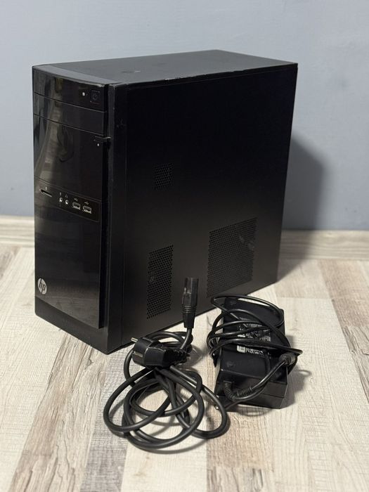 Продавам Компютър HP със Зарядно