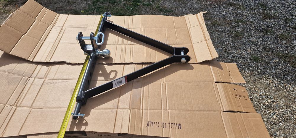 Bara remorca 3 puncte lungime 80 cm pret 650 lei se poate trimite prin