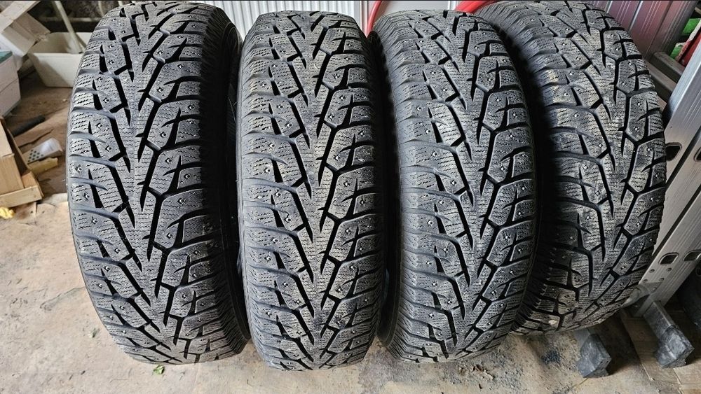 Продам зимнюю резину в отличном состоянии  225.70.р16