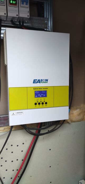 Инвертор EASUN 24v. 3.6kw.