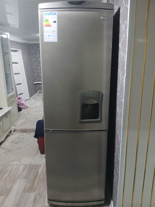 Продам холодильник