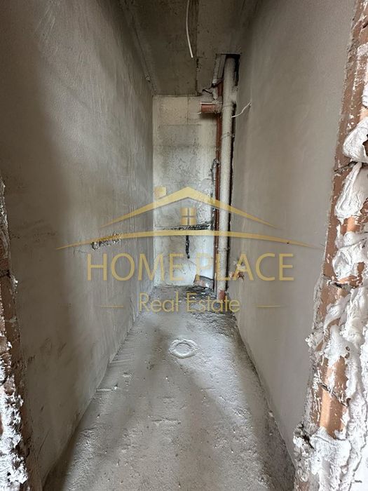 Тристаен апартамент в кв.Левски