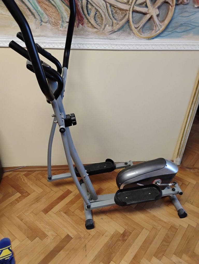 Продавам Кростренажор