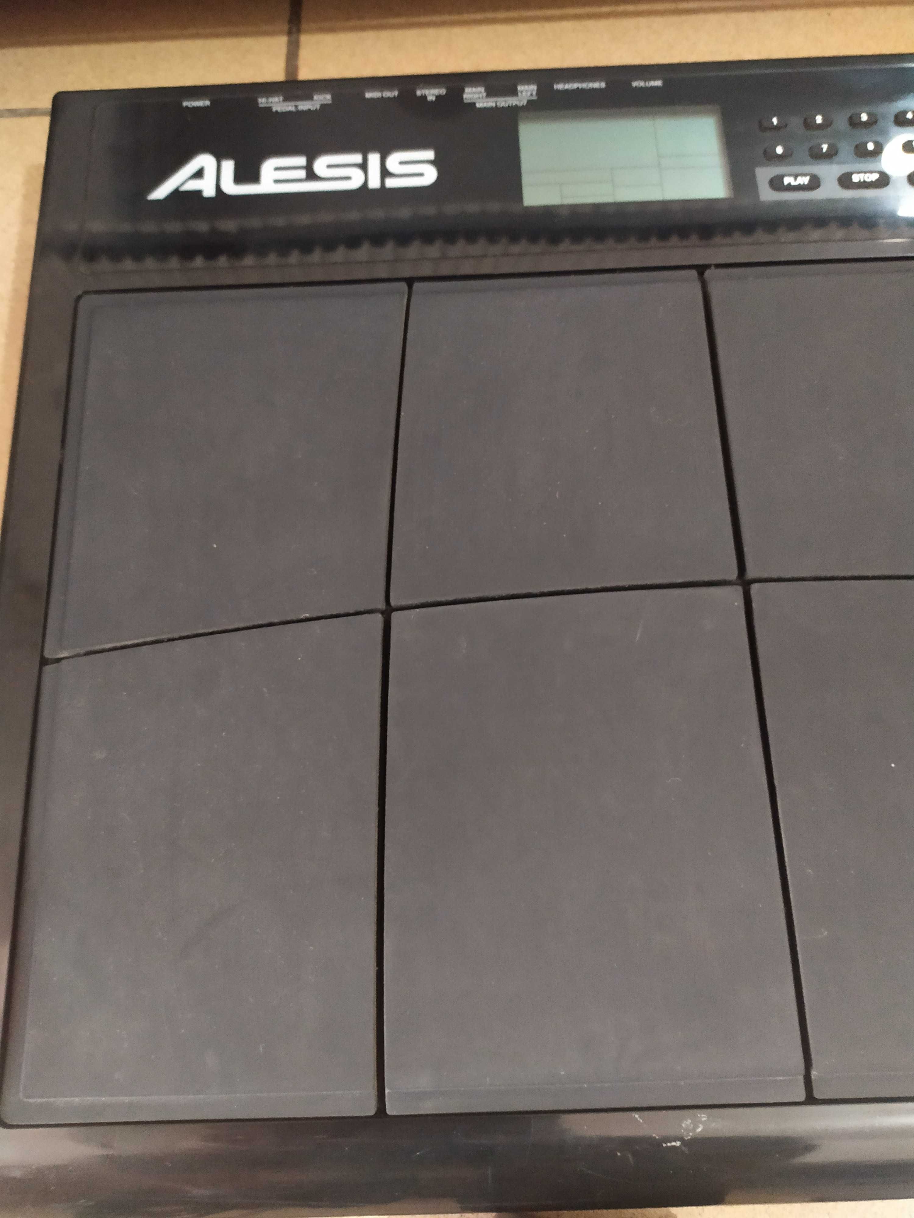 Синтезатор електронни барабани Alesis Performance Pad .