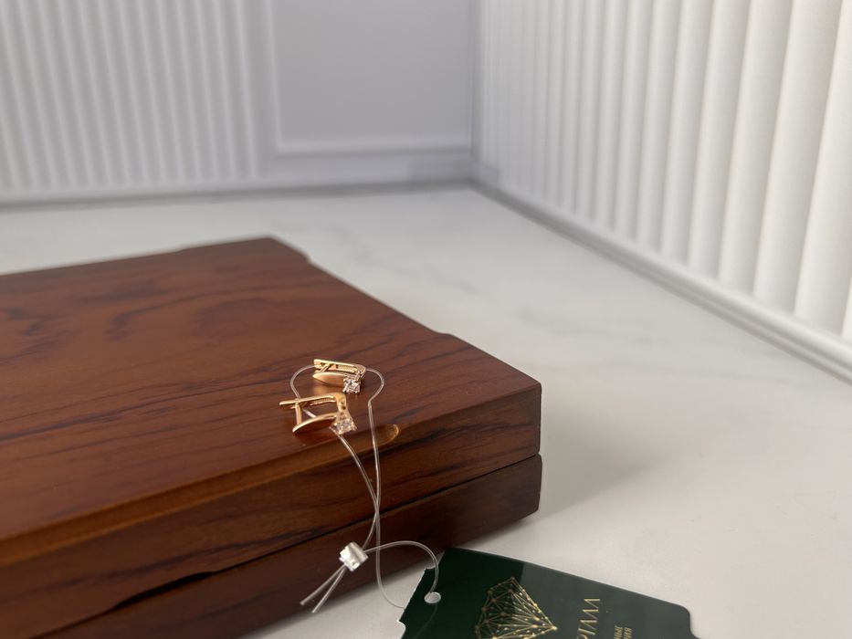 Золотые детские сережки