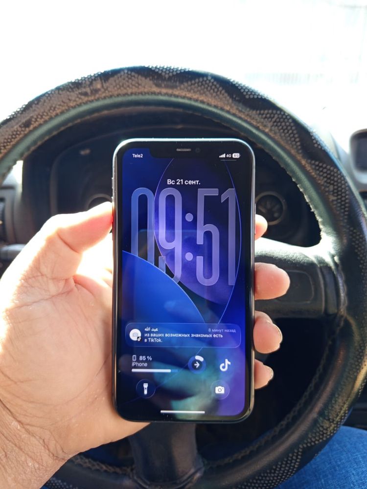 Iphone 11 в идеальном состаяний.