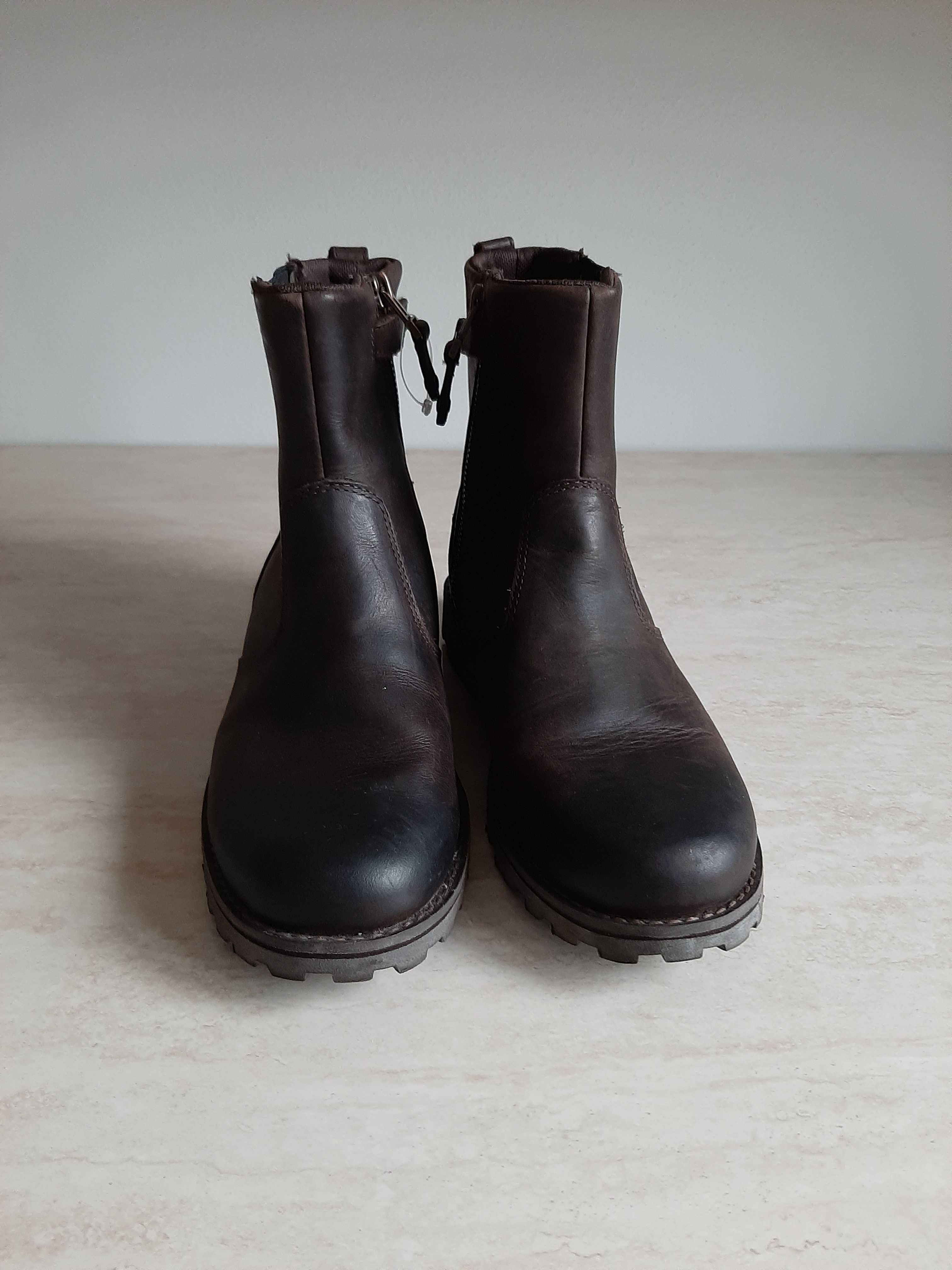 Vand ghete dama/copii Marca Timberland noi