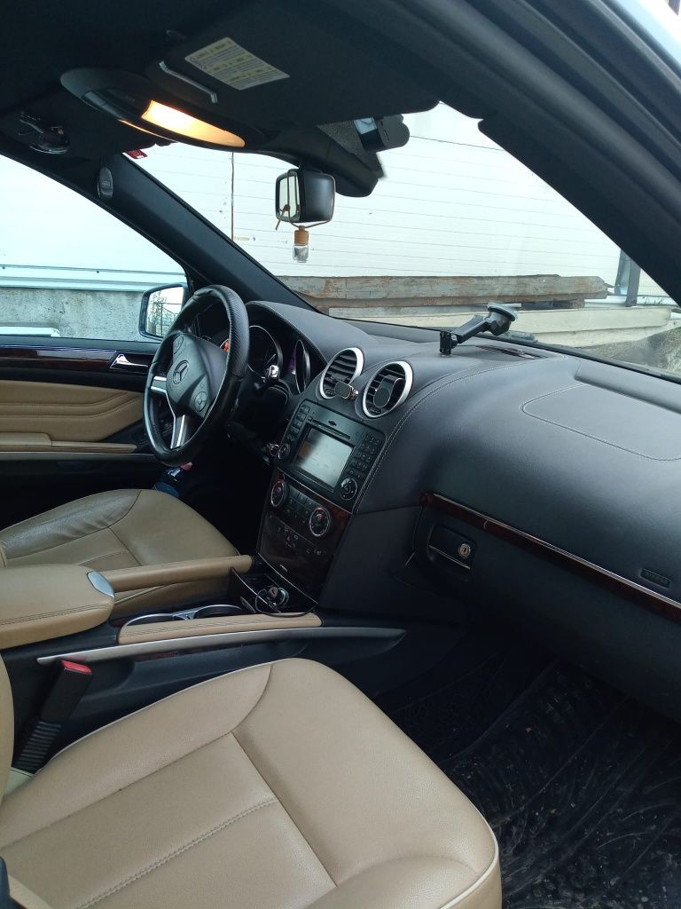 Vând Mercedes ml 350 ,Grand Edition