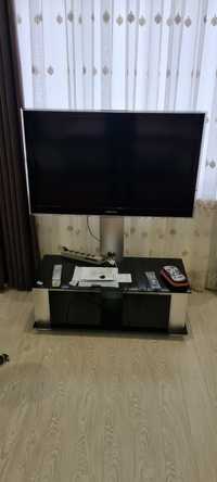 Продам телевизор Самсунг 42 дюйма с дубайской подставкой