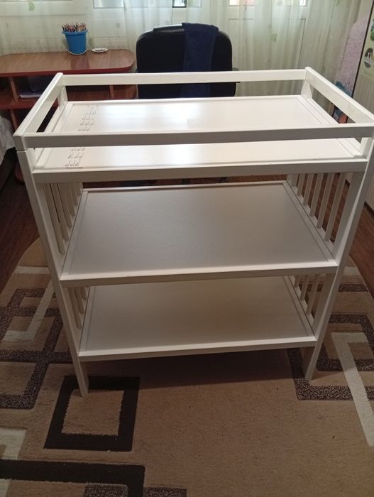 Masă de înfășat Ikea