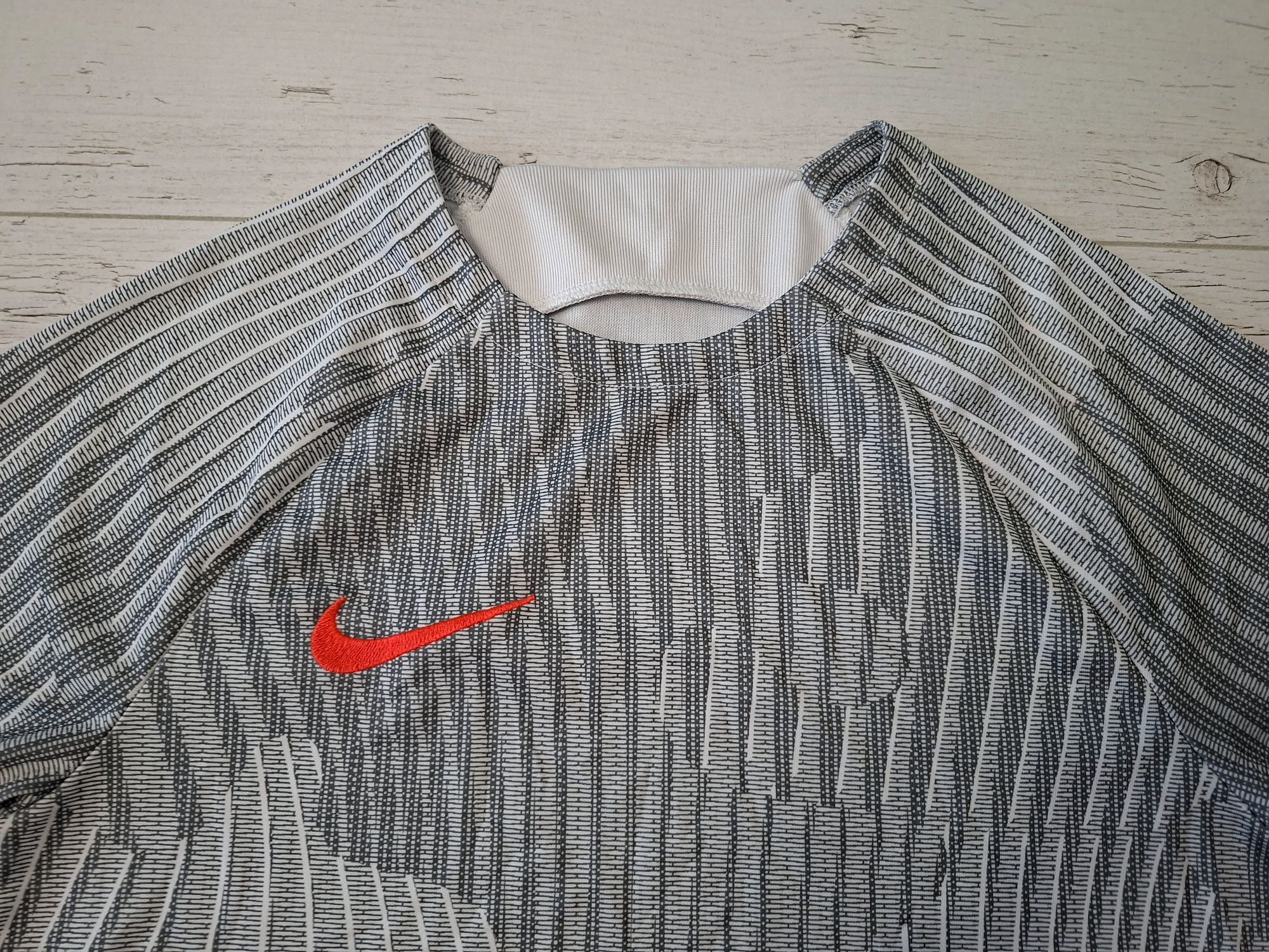 Nike Dry Fit-Ориг. Тениска Нова!
