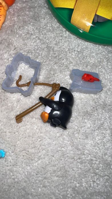 Играчки киндер изнееада kinder surprise