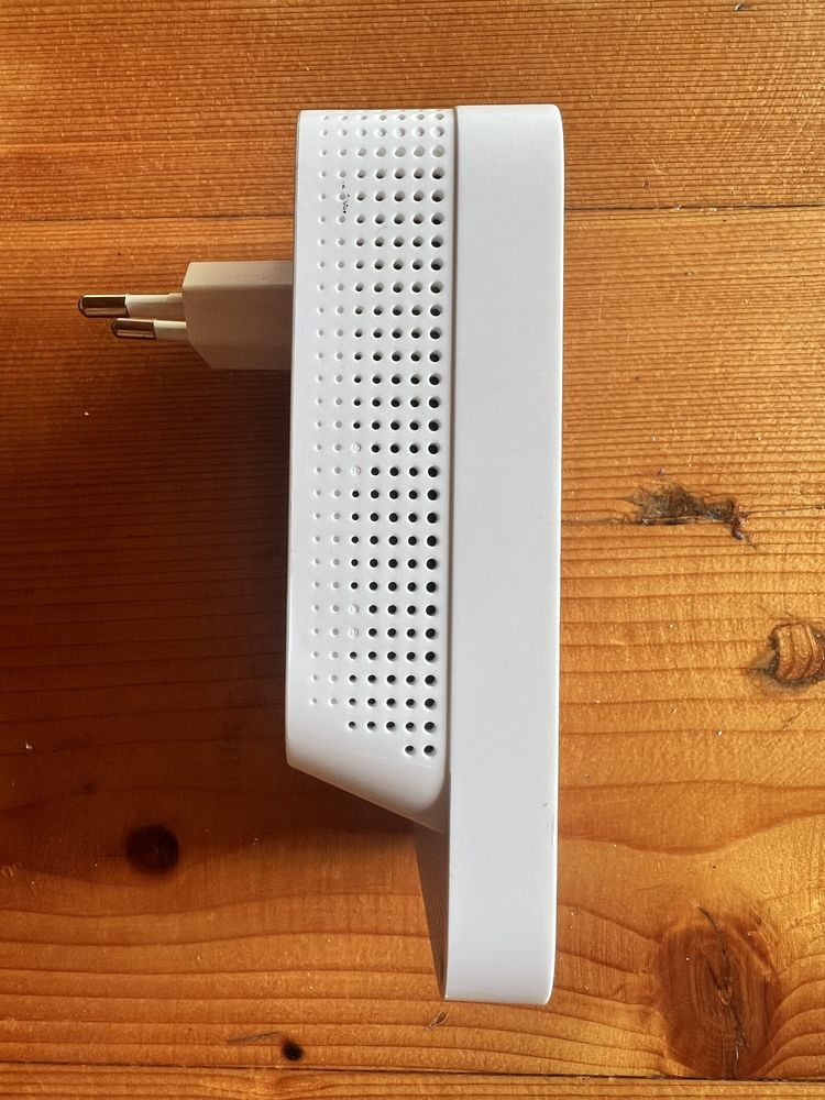 Tp-link Wi-Fi Range Extender - RE300