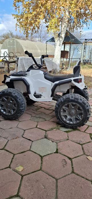 Продам квадроцикл б/у