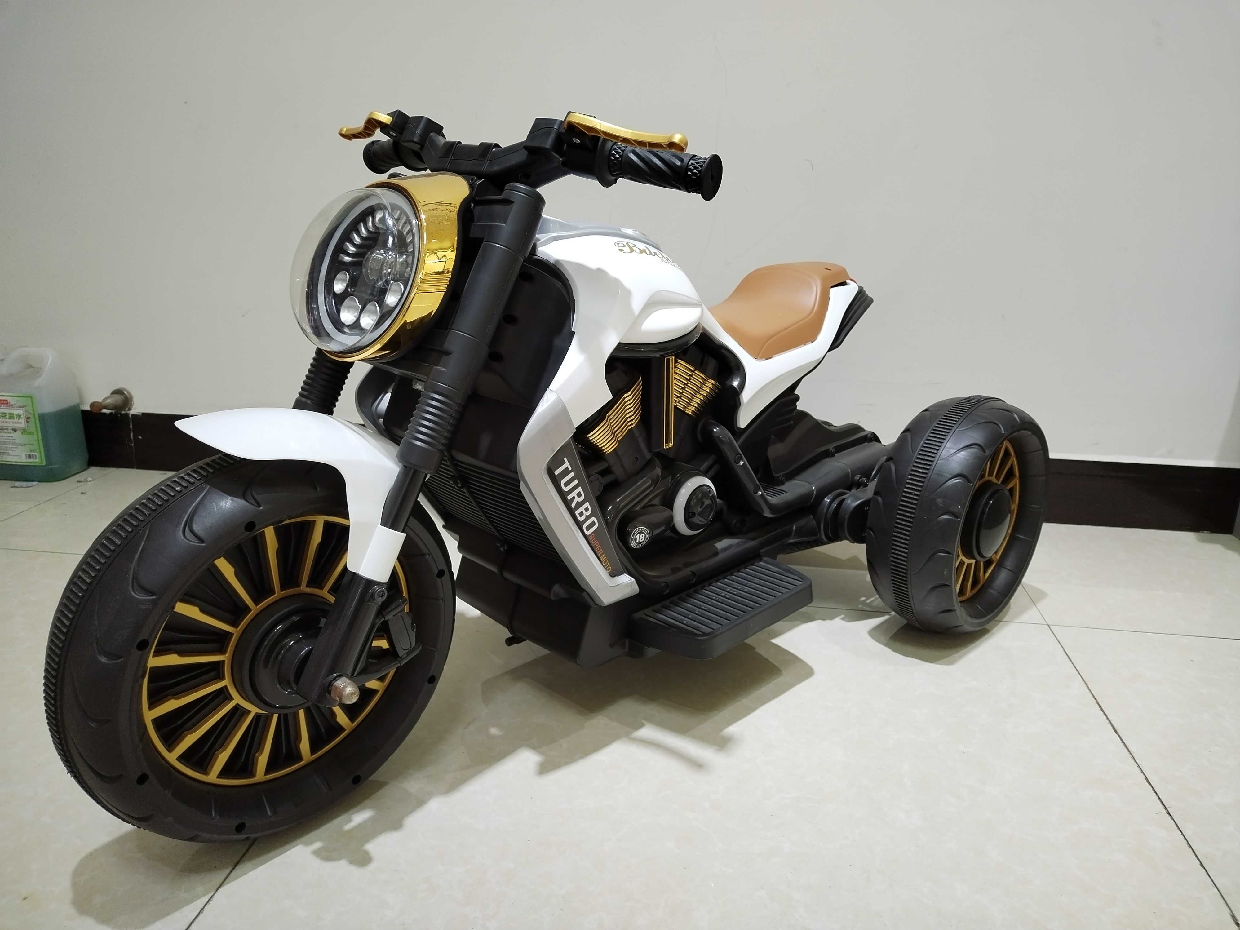 Motocicleta electricacu 3 roti Kinderauto BJDL1188 2x 35W 12V BT White