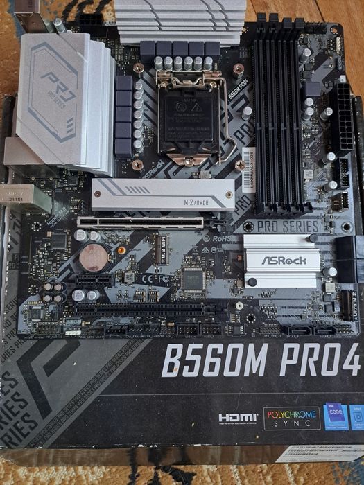 Материнская плата