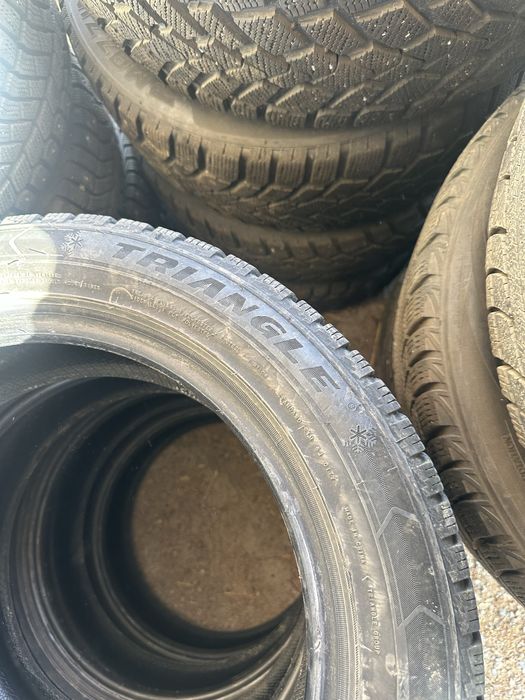 Зимние шины почти новый ездил 1.5 месяца