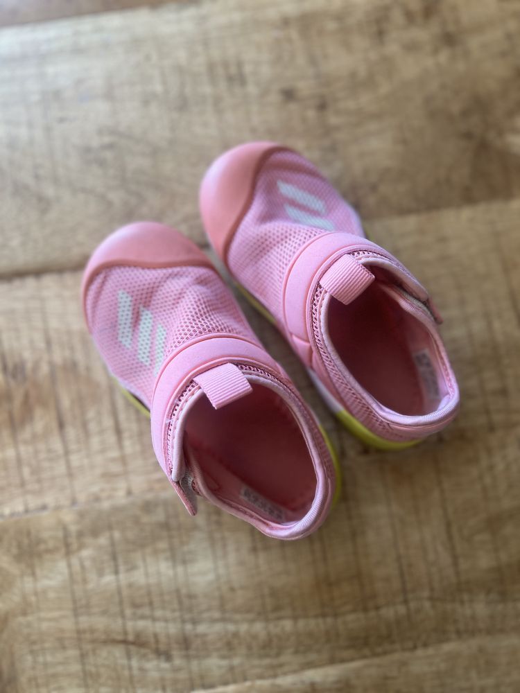 Детски сандали за момиче Adidas