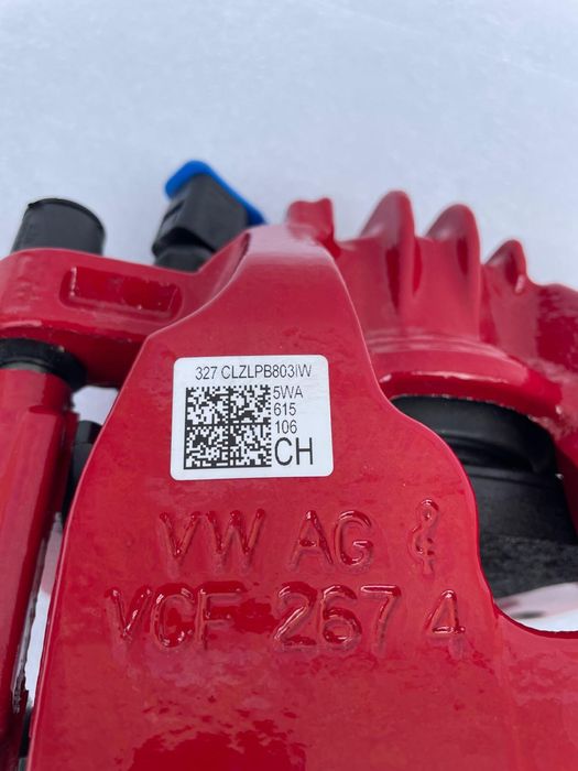 Set etrieri frână fața VW – Roșii – NOU cu plăcuțe – GTI/GTD/GTE