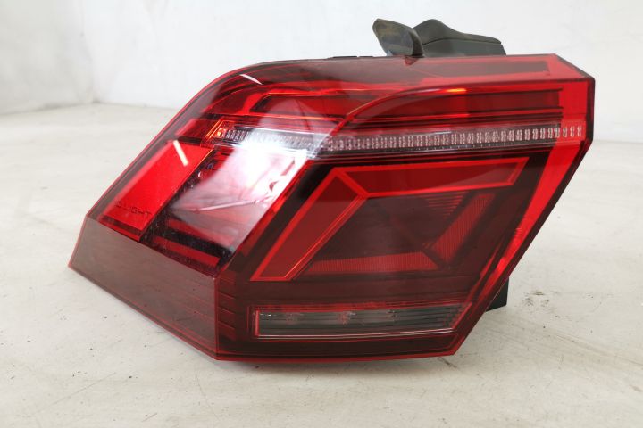 Стоп Ляв Лед IQ LIGHT Оригинален Добро Състояние Фолксваген ВВ / Volks