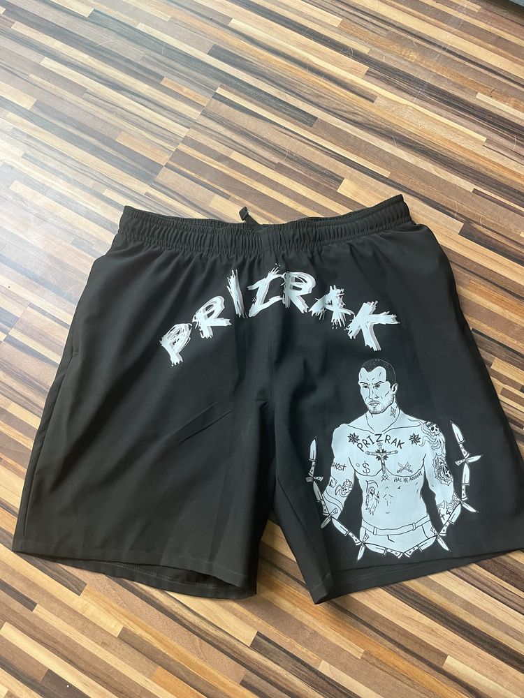 Prizrak къси гащи