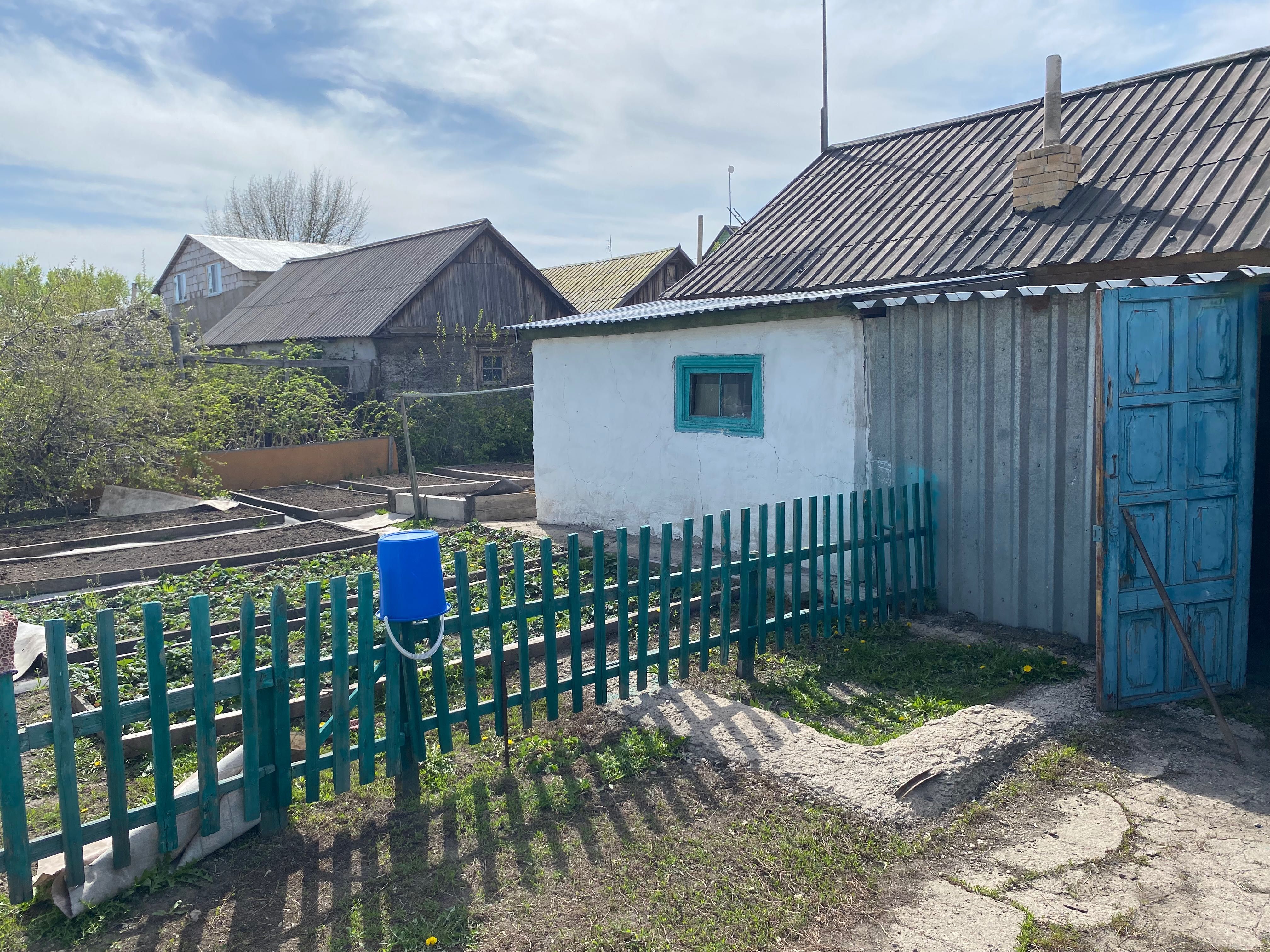 Продаётся 4 ком. дом с газовым отоплением в соц городе ОБМЕН на 3-х кв