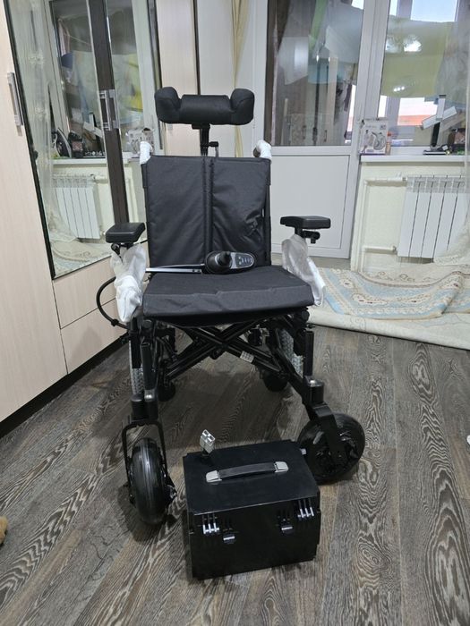 Продам новую электрическую коляску Y 205.