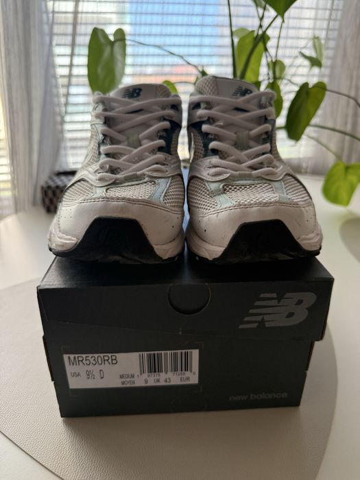 New Balance 530.