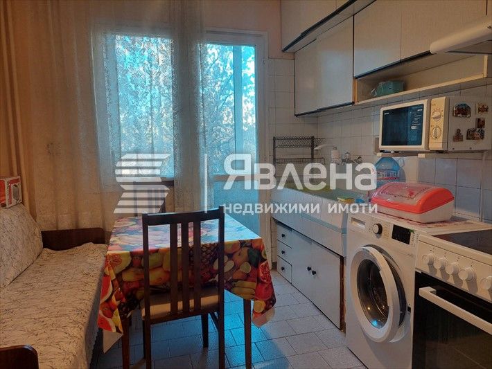 Продава се Тристаен апартамент в Пловдив, Кючук Париж - 80 кв.м за 1400 €/кв.м - Снимка #3