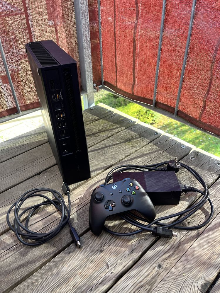 Xbox One 500GB + CallOfDutty