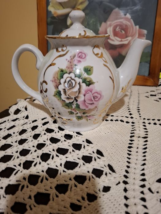 Руски чайник с декор