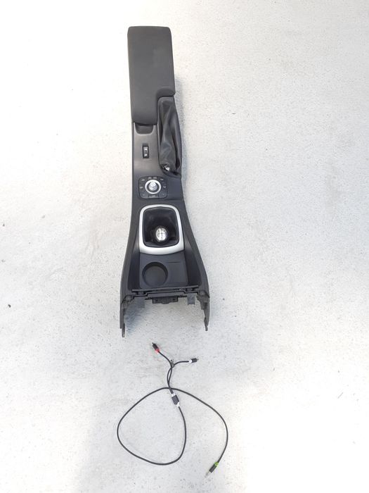 Cotiera Consola Centrala Renault Megane 3