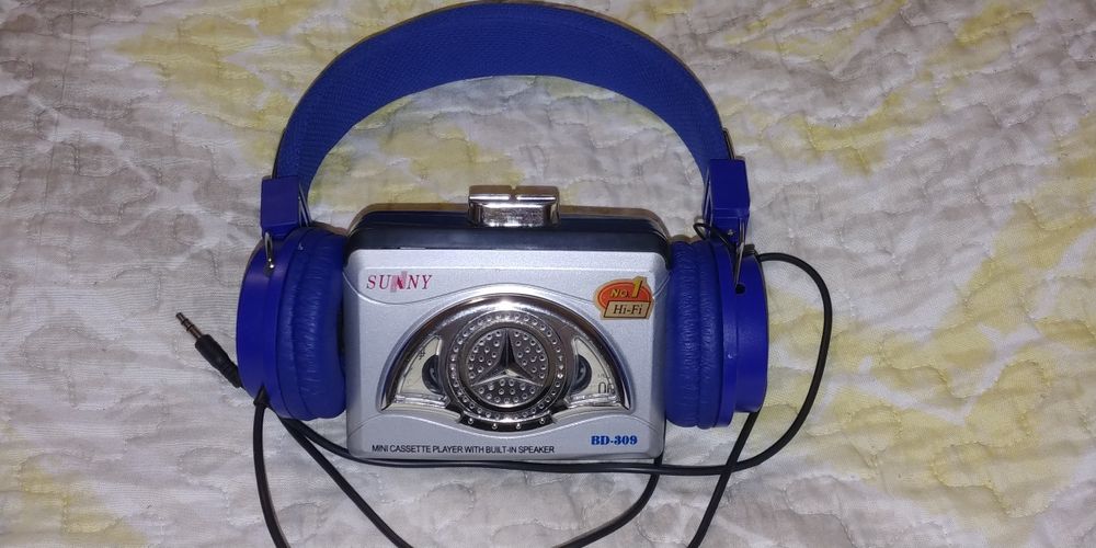 Walkman cu casti stereo