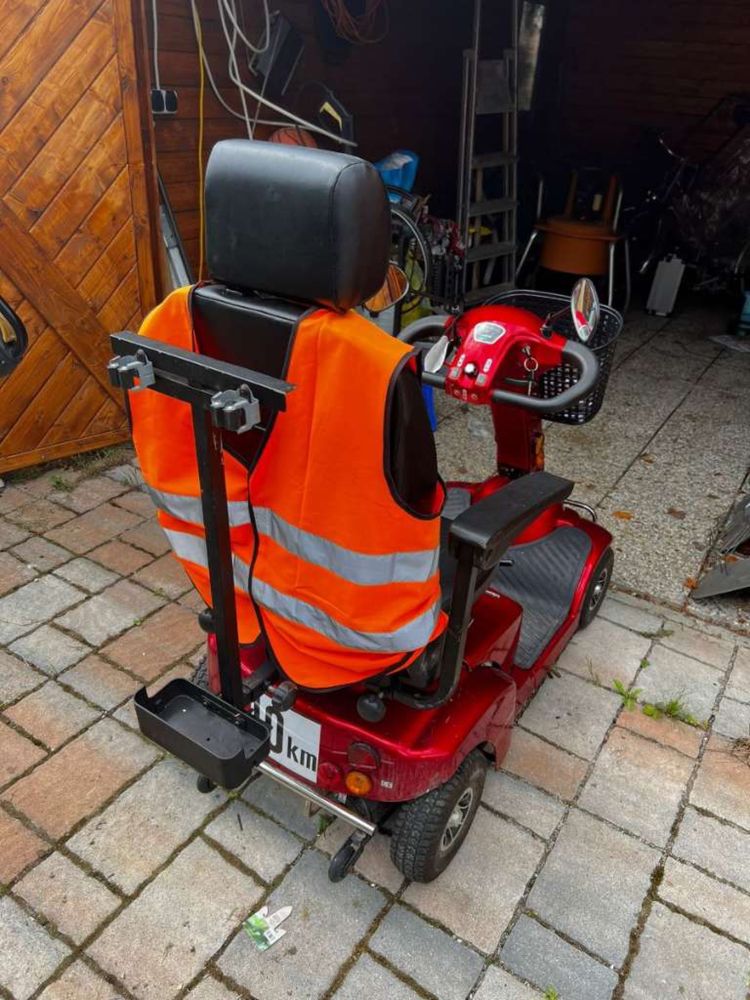 Scooter scuter electric /carucior elect/ persoane vartsnice