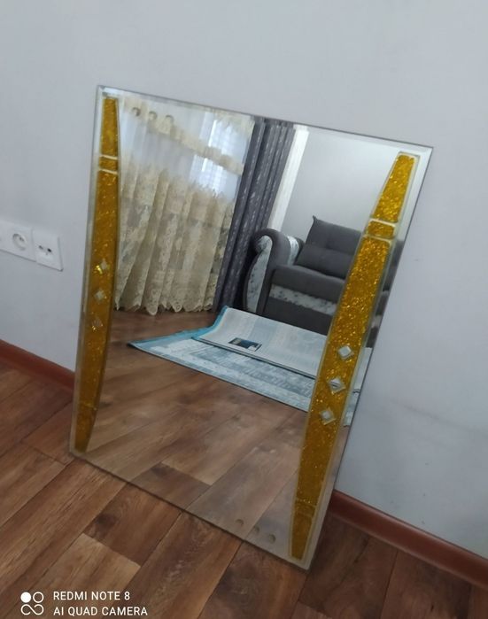 Продам зеркалу 80*60