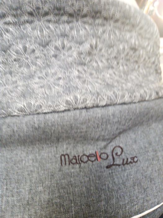 Чисто нов кош , стол за кола, с всички аксесоари