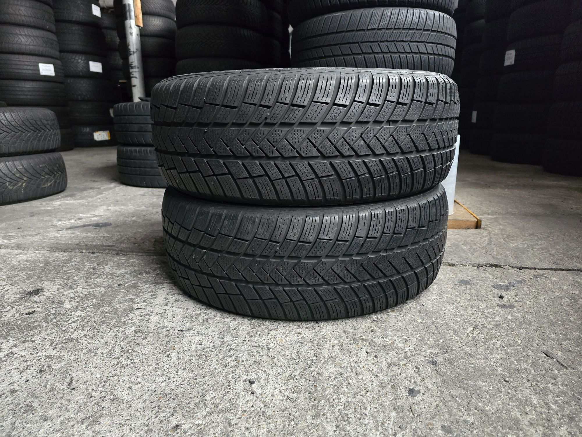 Vredstein 215/55 R17 98V MS iarnă