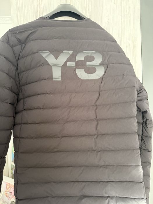 Geaca Adidas Y3 noua cu eticheta marimea XL dar este ca un L!