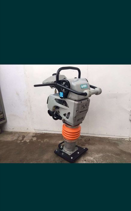 Inchiriez Mai compactor berbec picior picamer motomai demolator