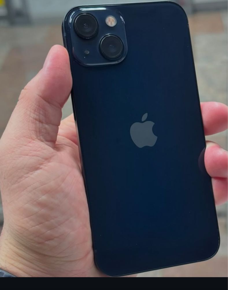 Продам iphone 13 в хорошем состоянии