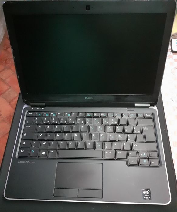 Dell Latitude i 7 model E 7240 cu SSD M2 256 Gb Samsung 8 ptr piese