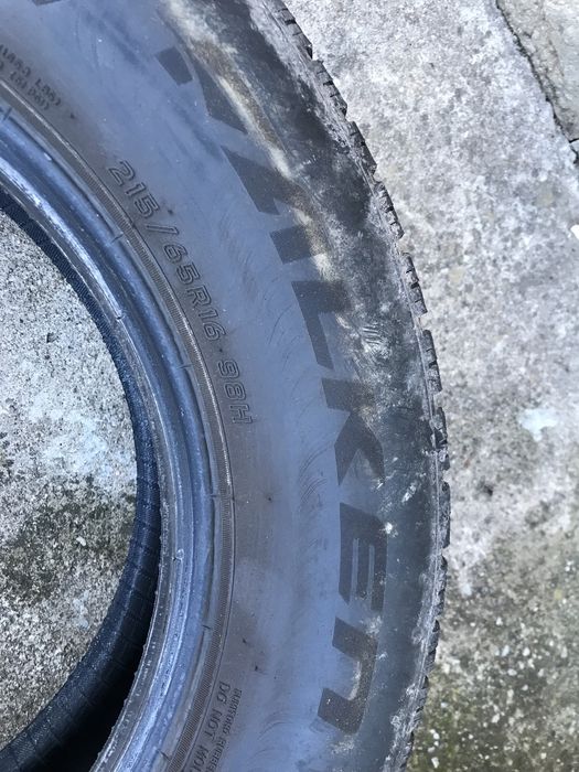 Зимни гуми 4бр.215/65R16