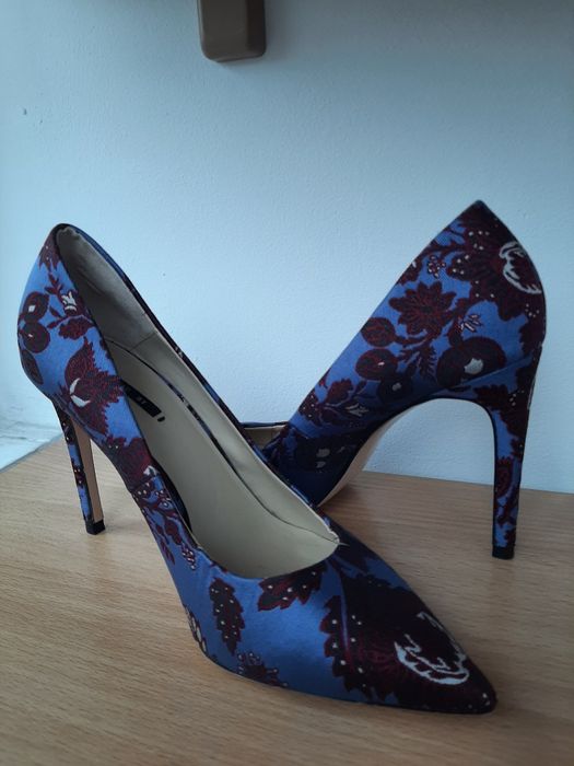 Pantofi marimea 37(ingust)