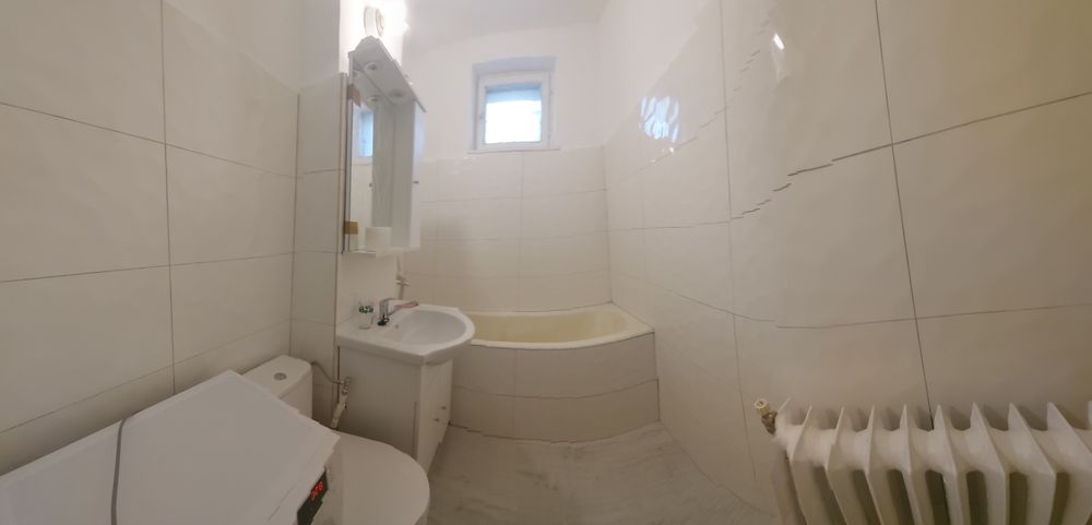 Apartament cu 4 camere de vânzare