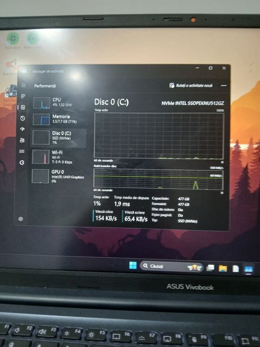 Vând laptop Asus Vivobook 15,mai multe detali în descriere și în pv