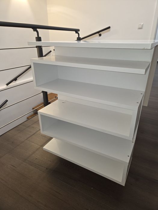 Se vinde birou pal + scaun ajustabil pe intalime