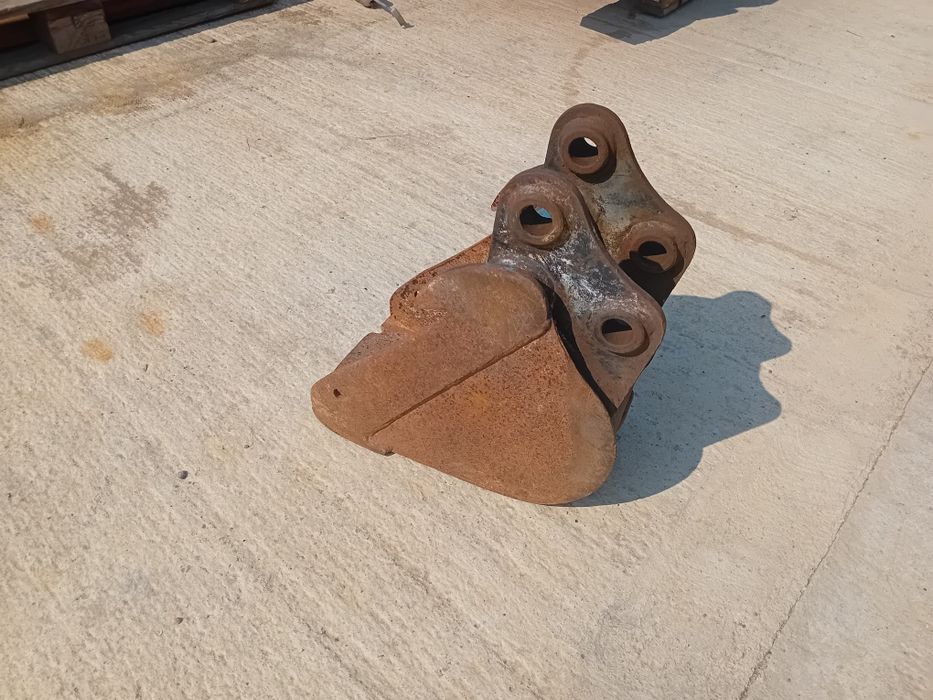 Cupa 22 cm miniexcavator 1.5 1.8 tone