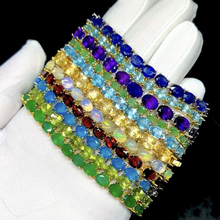 Роскошные браслеты с натуральными камнями